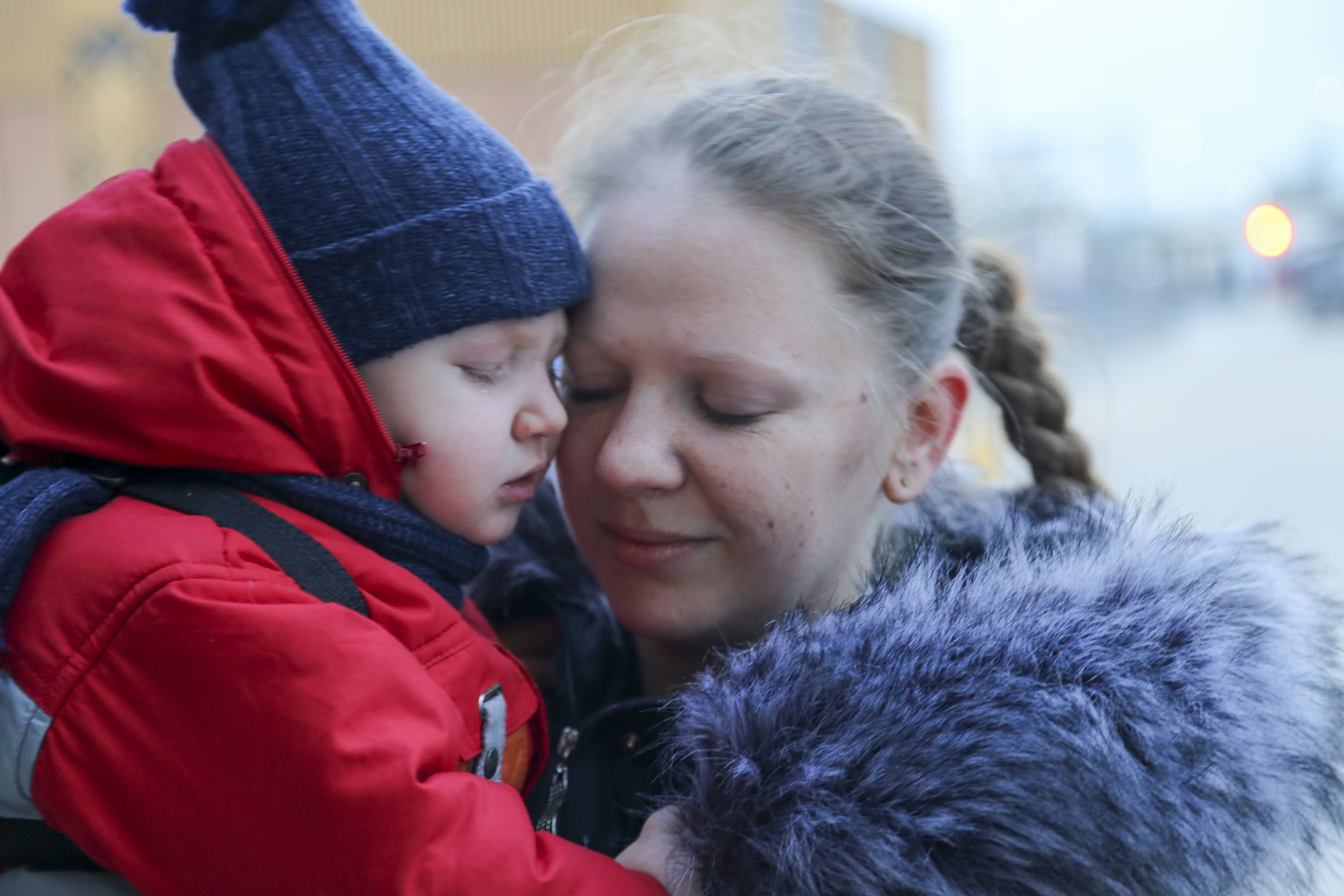 Sveta Makarenko and her son Nikolai 1,5 years old   More than 200 refugees from Mykolaiv in Ukraine arrived on buses at the Palanca border crossing point in the evening of 23 April 2022. UNHCR, the authorities and partner organisations were present to provide support, information and transportation.