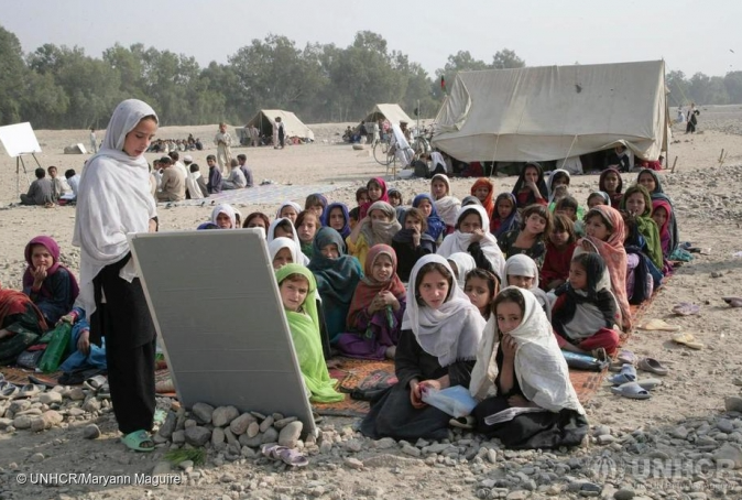 UNHCR_education_teacher