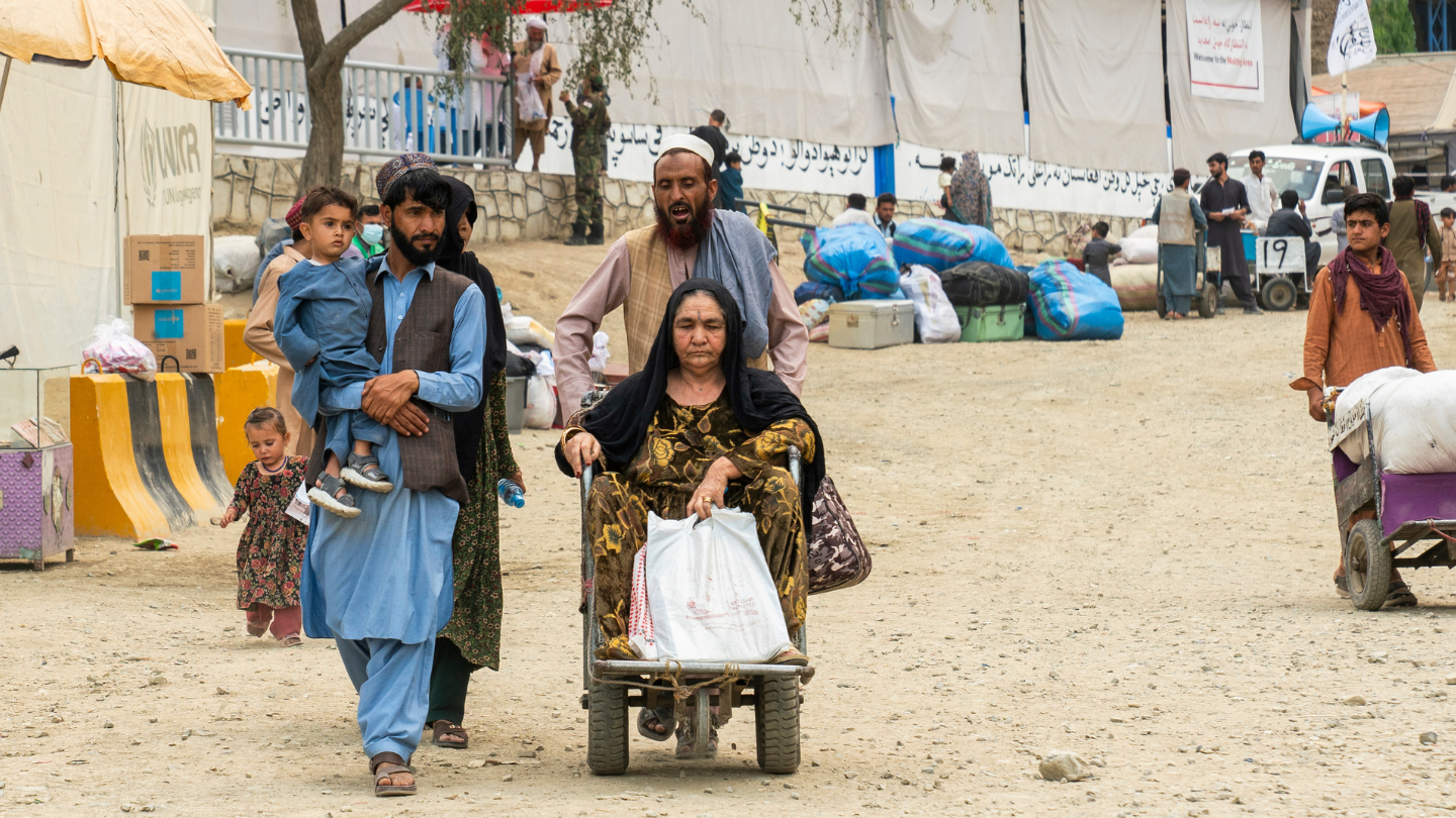 Exhausted Afghan Families Return Through Torkham Border Amid Growing Challenges.