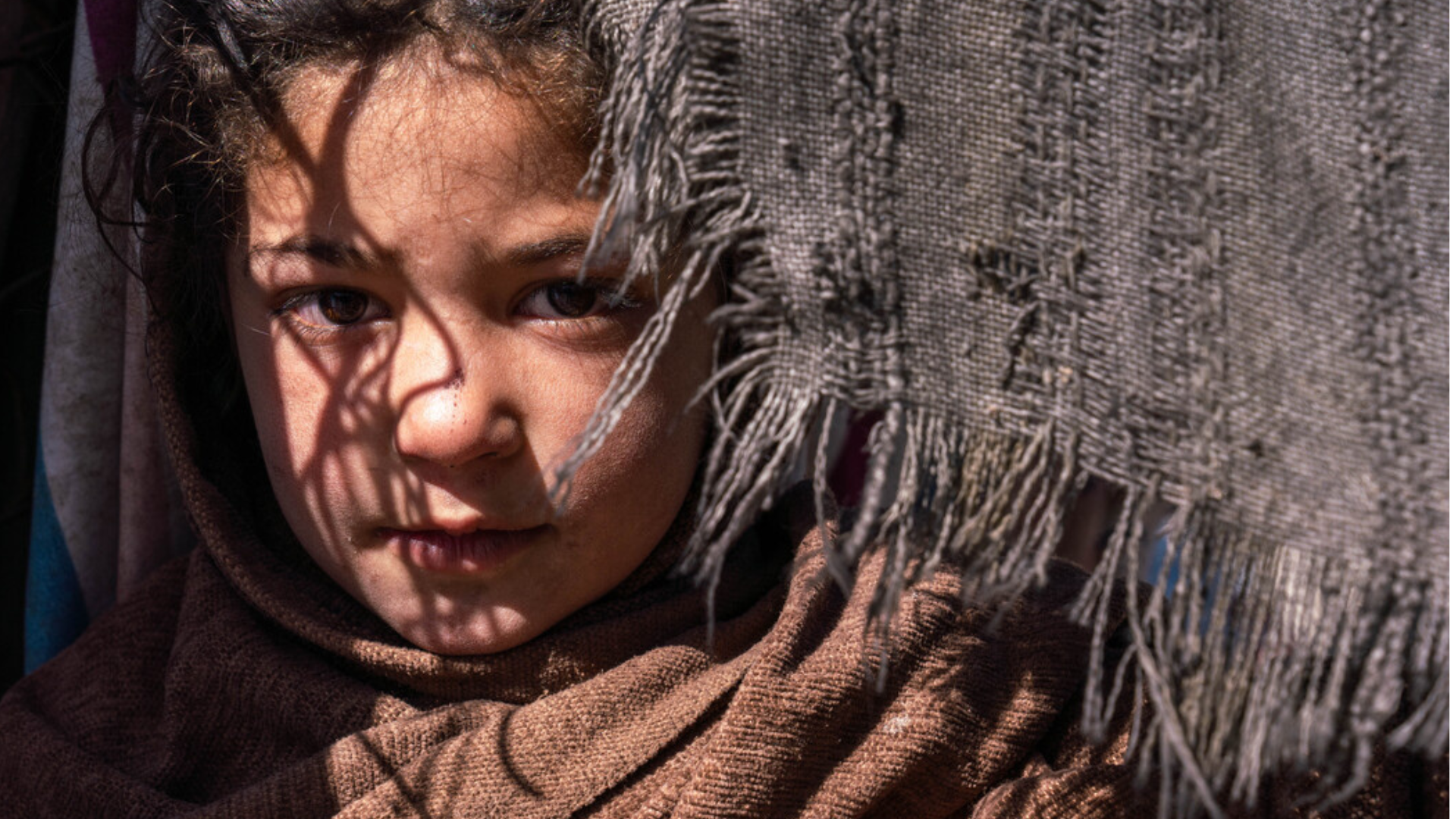 UNHCR: Help Refugees Afghanistan. UNHCR: PSN Program Assists IDPs from Kunduz Residing in Tents in Kabul Informal Settlements