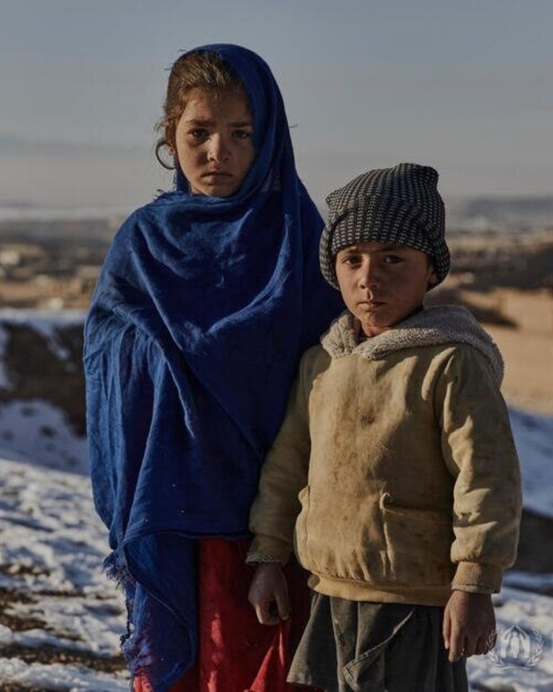 Children outside of Kabul